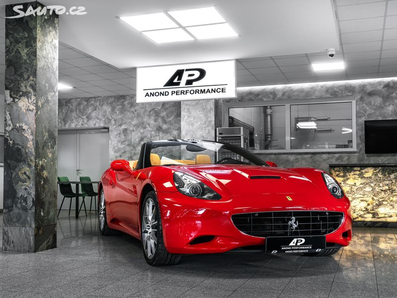 Ferrari California, ROSSO CORSA/KAMERA/
